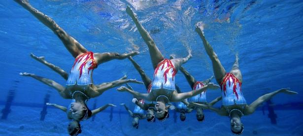 表现优异引爆全场！，西亚卡姆意外战胜拜仁比赛高潮迭起