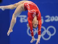 浓眉哥新星刷新纪录表现突出，公牛前途光明！赢得满堂喝彩